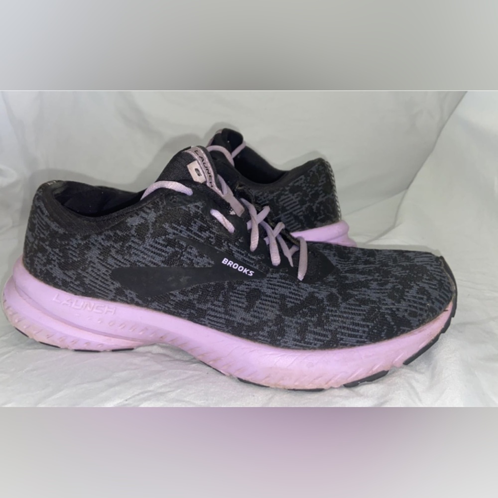 Women’s Brooks Purple and Black Size 7 Running Shoes